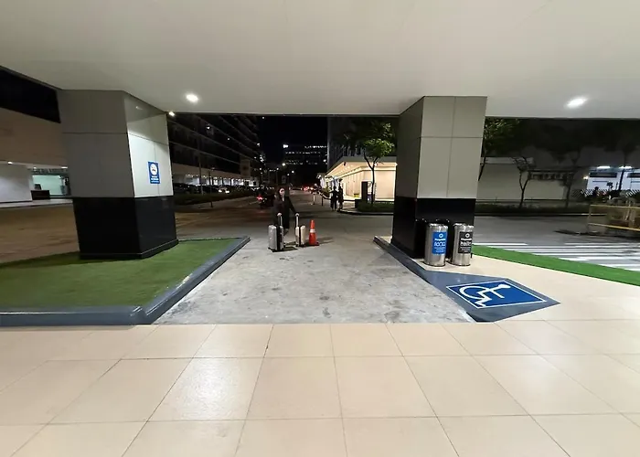Apartahotel Executive 1bedroom Family Manila